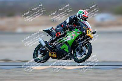 media/Jan-15-2022-CVMA (Sat) [[711e484971]]/Race 15 500 Supersport-350 Supersport/